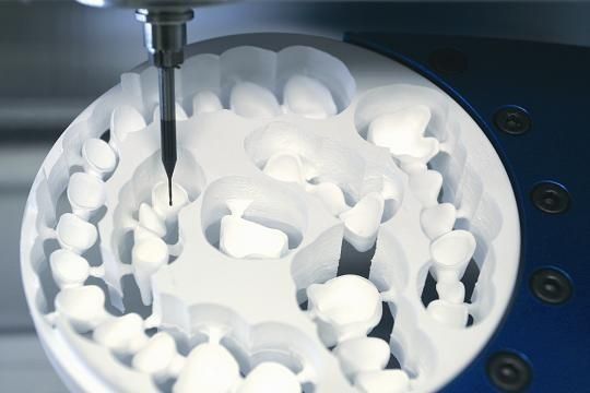 Corona dentaria di grande di biocompatibilità biossido di zirconio pieno di contorno per il laboratorio dentario