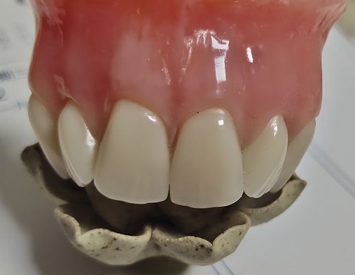 Protesi dentaria parziale acrilica curata fredda della protesi dentaria piena di estetica
